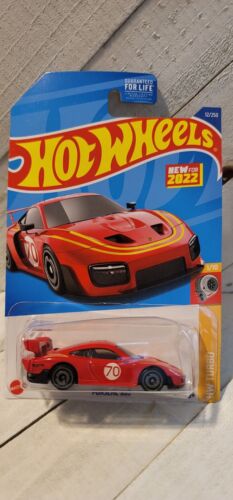 hot wheels Porsche 935 Package Damaged