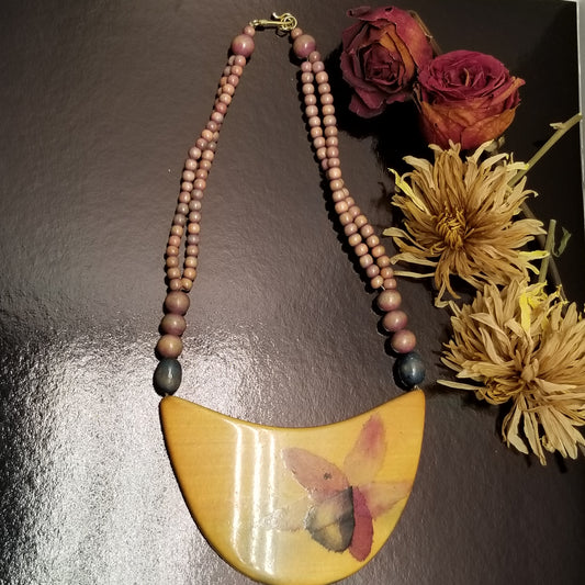 Vintage 1985 Asin Flower Wooden Bib Necklace