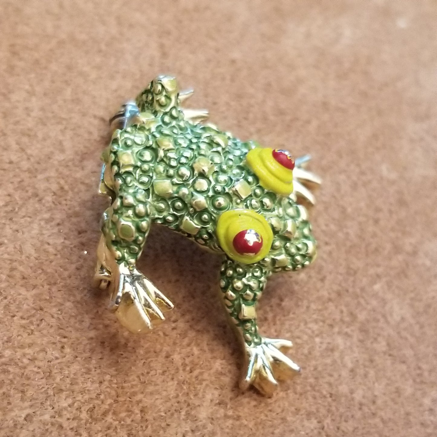 Small Frog Brooch