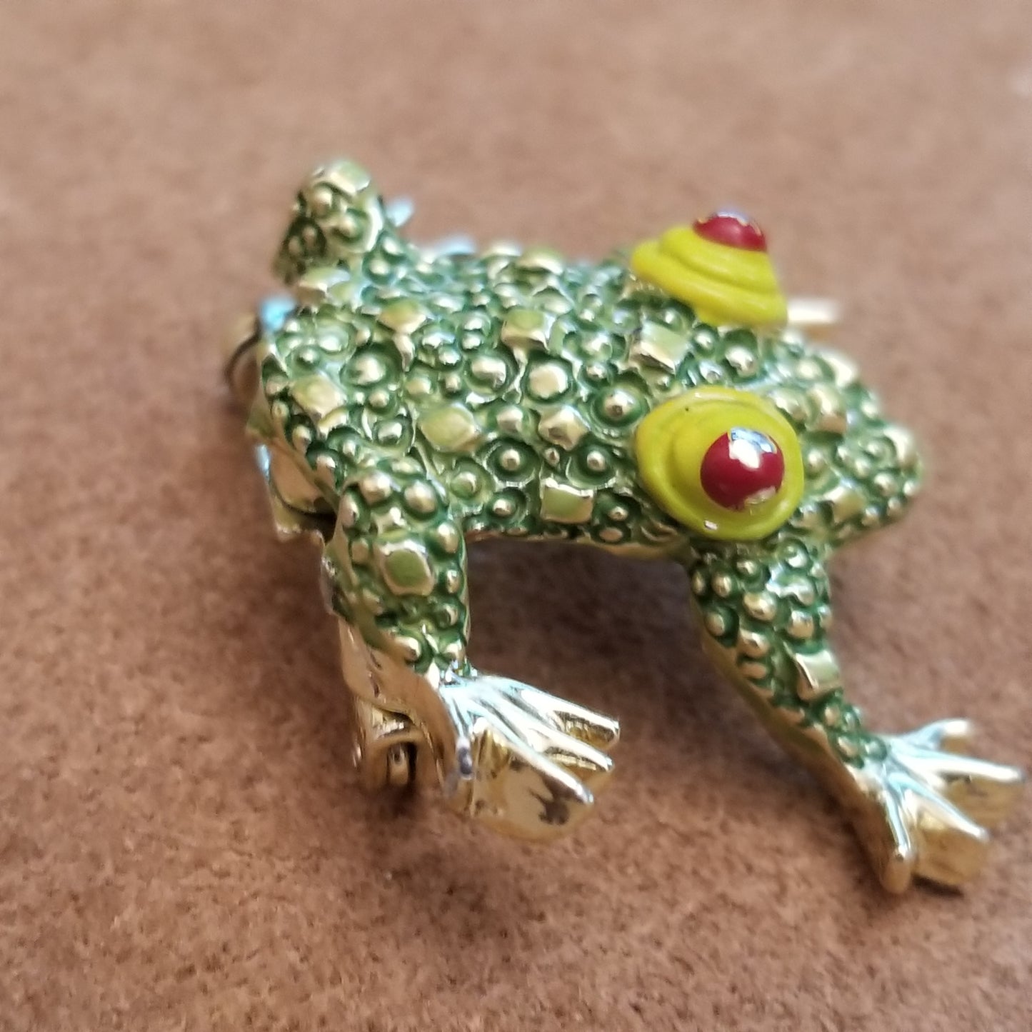 Small Frog Brooch