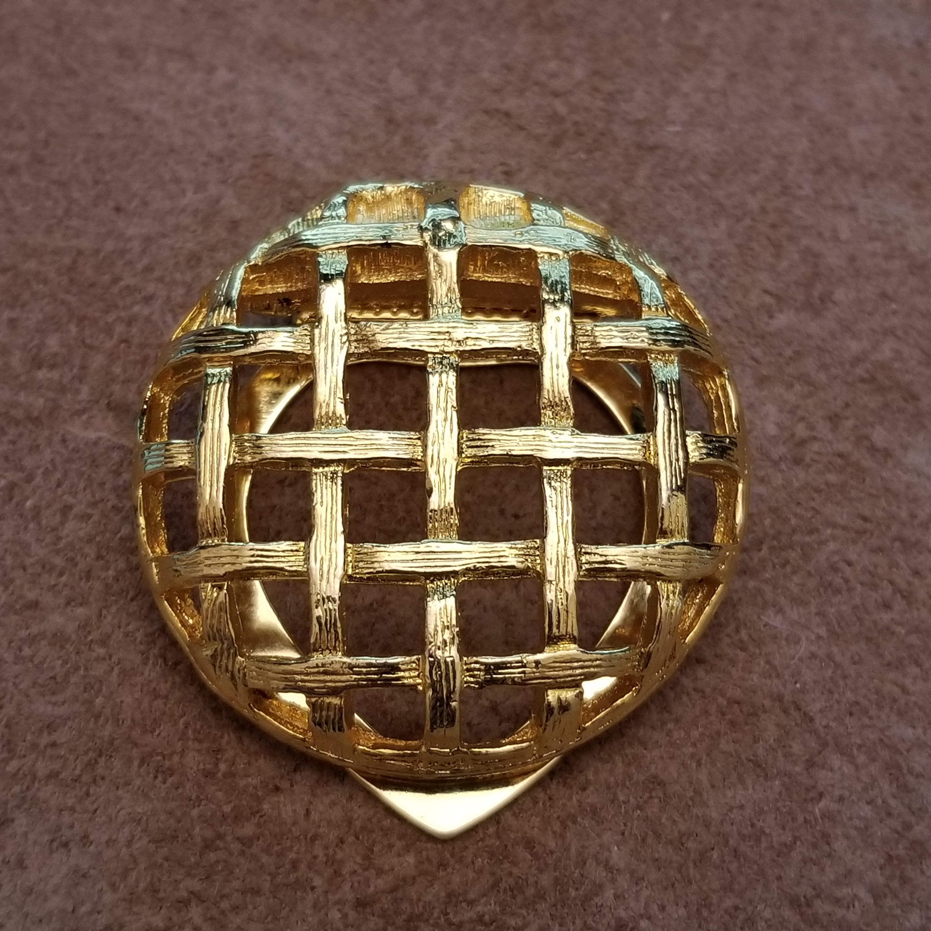 Vintage gold tone Scarf Clip