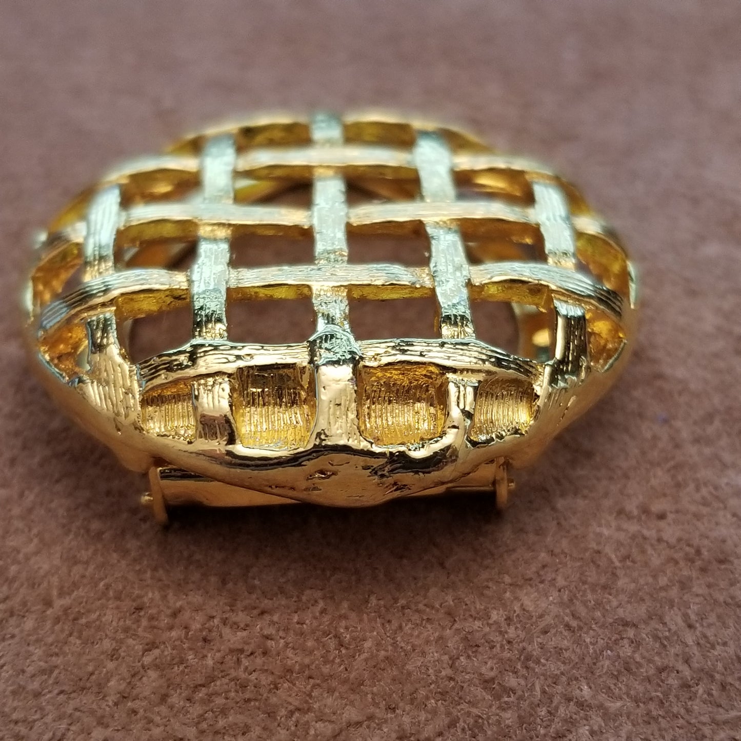 Vintage gold tone Scarf Clip
