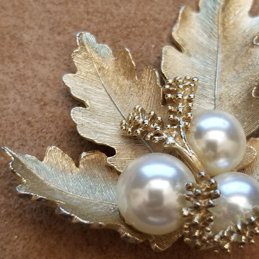 Vintage Gold Tone Simulated Pearl Leaf Brooch
