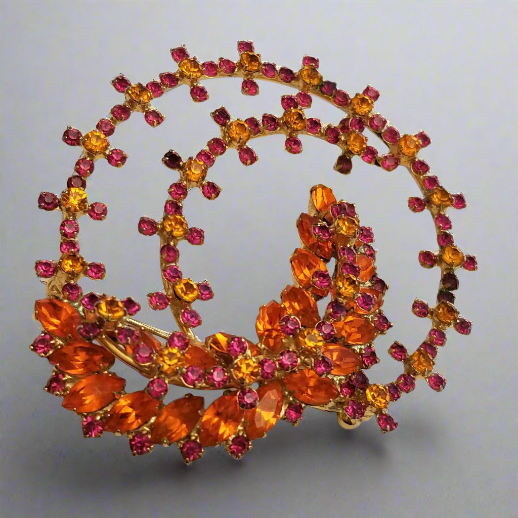 Vintage Vandome Rhinestone Brooch