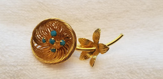 Gold Tone Flower Brooch