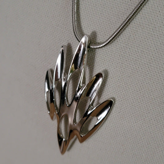 Vintage Crown Trifari Silver Tone Necklace