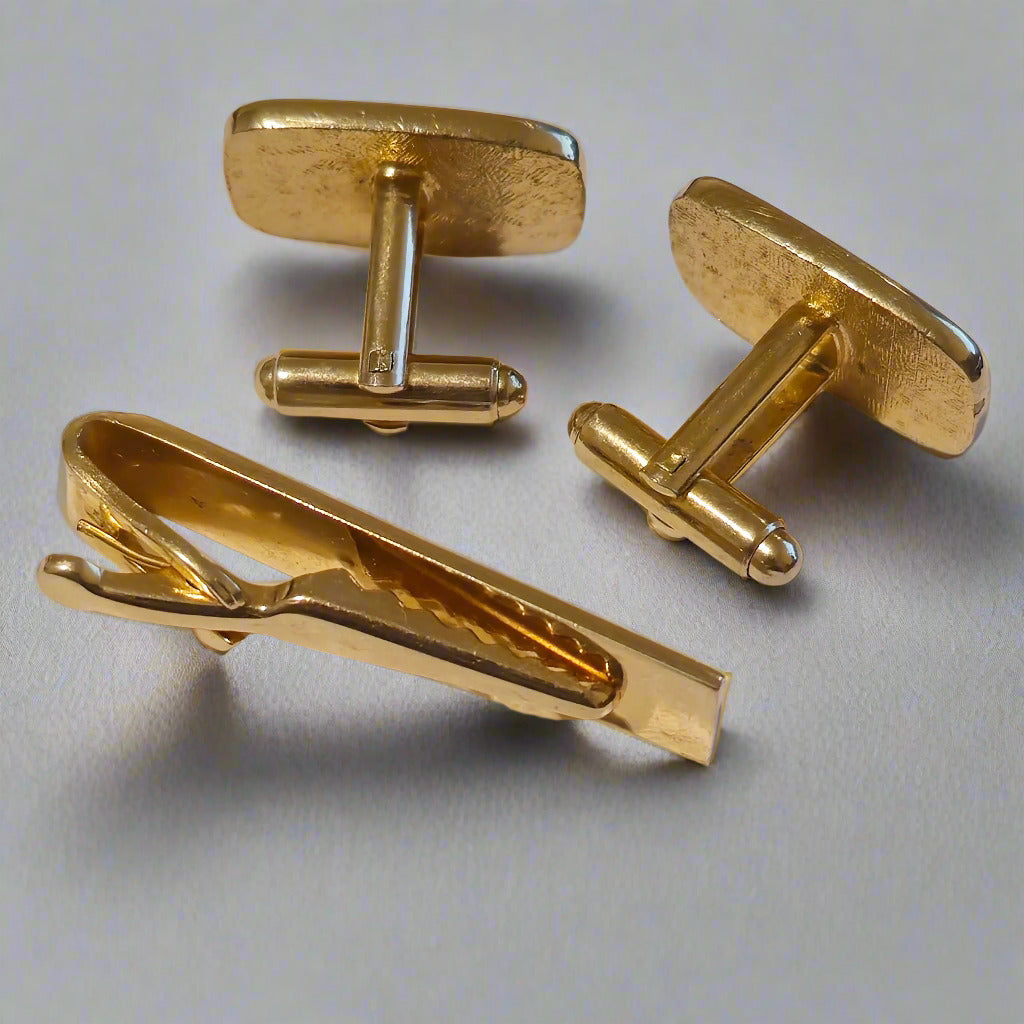 Vintage Red and Gold Cufflinks & Tie Clip Set – Mid-Century Men’s Jewelry