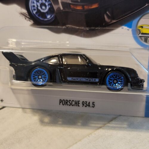 hot wheels porsche 934.5