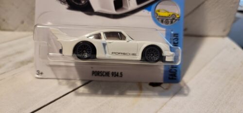 hot wheels Factory Fresh Porsche 934.5