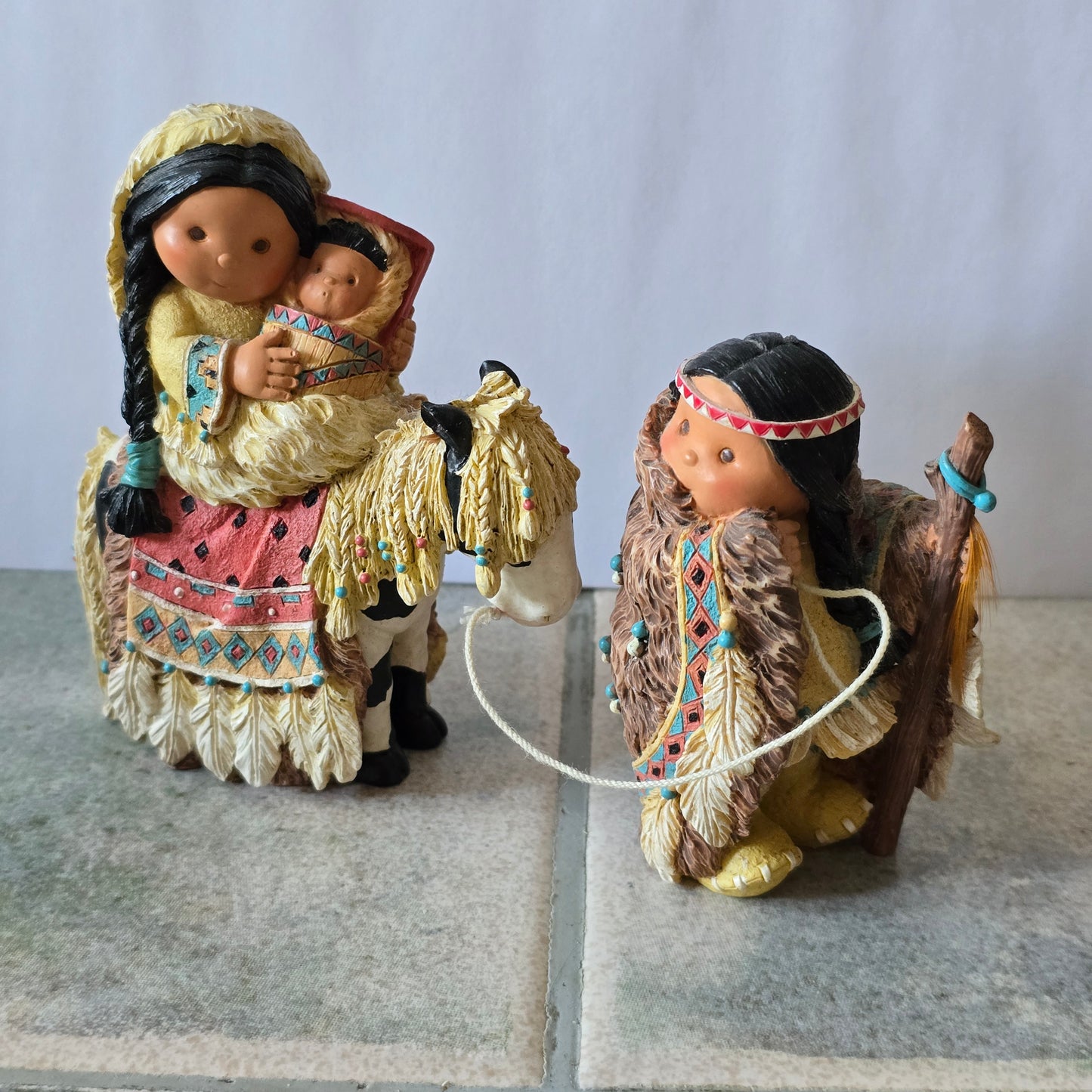 Enesco Friends of the Feather – “Chosen People” – 1996 Figurine Set (#188166)
