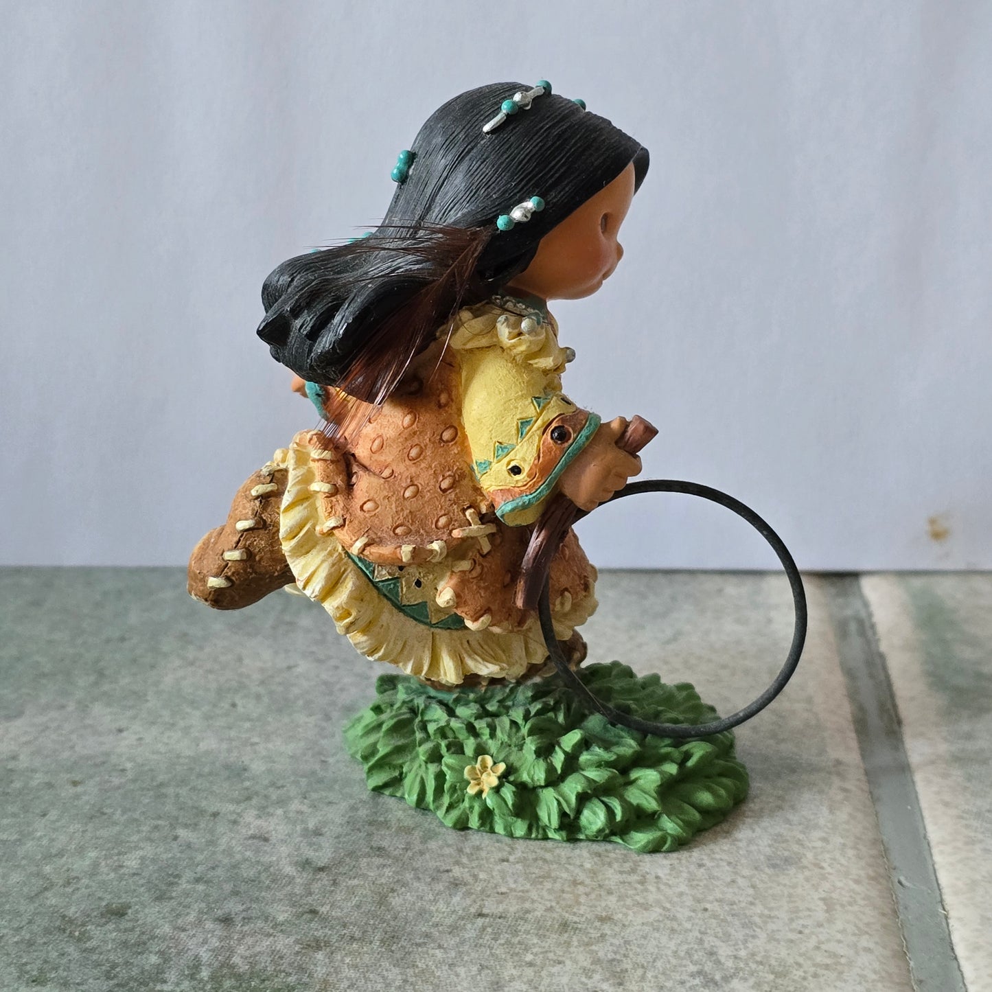 Enesco Friends of the Feather – “Hoop and Sticks Make Six” – 1997 Figurine (#326453)