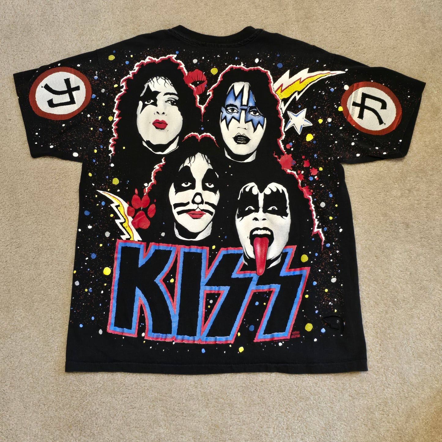 Vintage 1992 KISS Band T-Shirt Hanes Rock Tee All Over Print Faces Hole Back