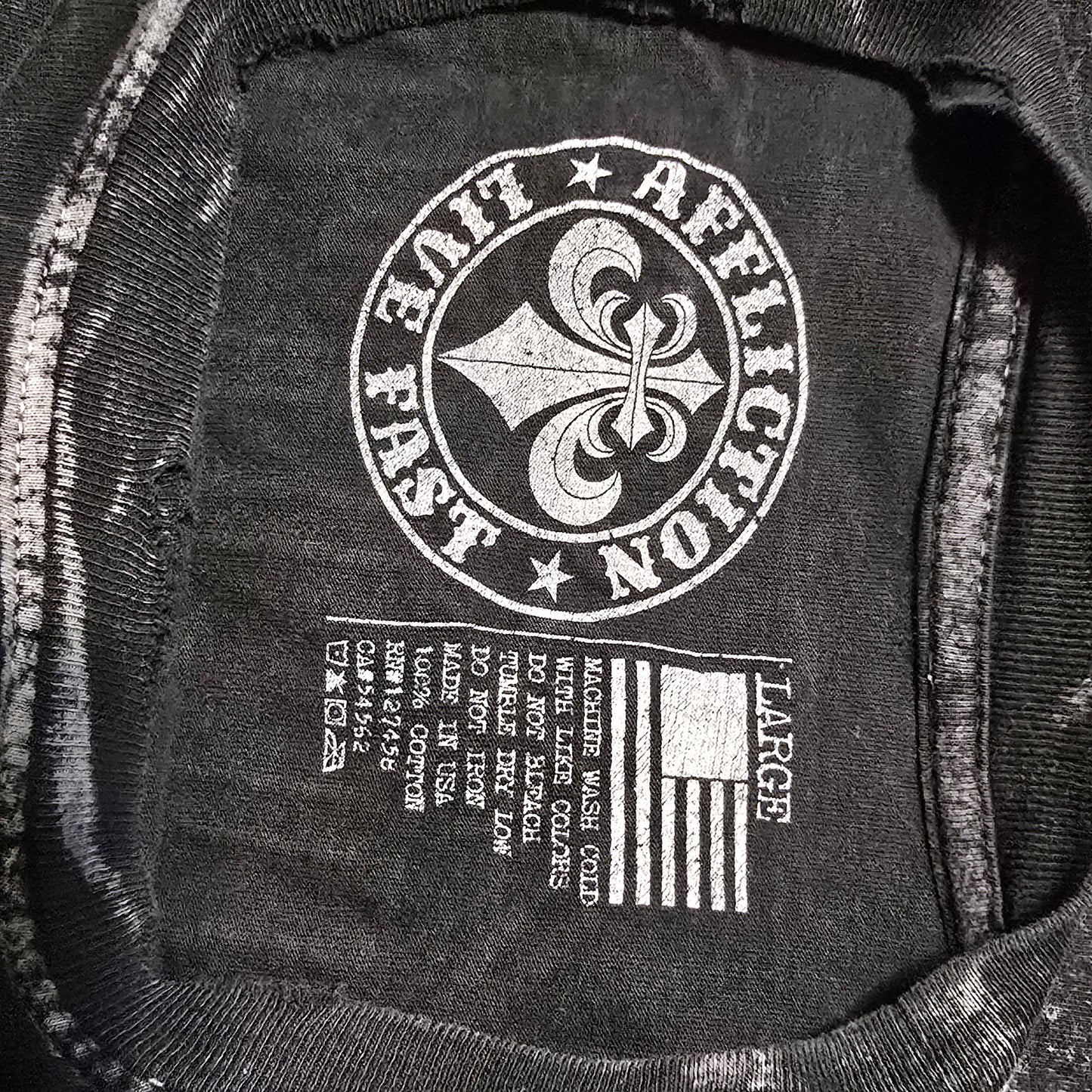 Affliction Angel Skeleton Roses Tee Men’s Large Distressed (Flaws)