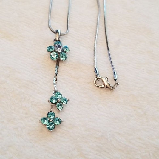 Silver Tone Teal Flower Necklace