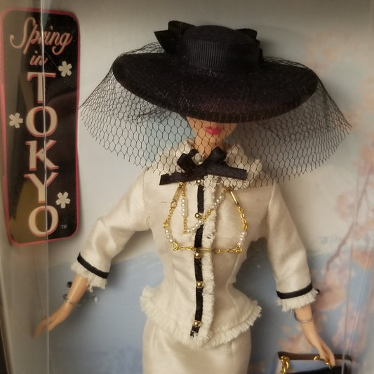 1998 Winter Collection City Seasons Barbie Collector's Edition