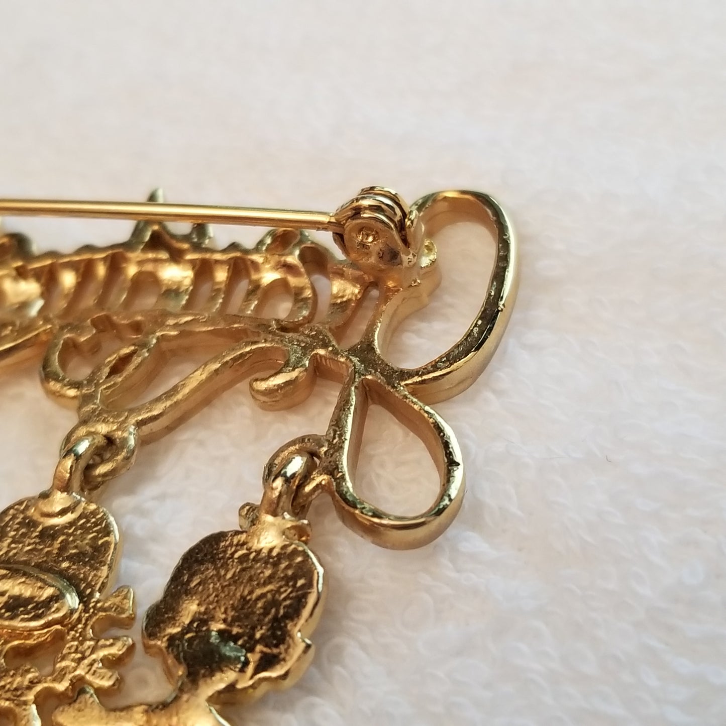 Gold Tone Grandma Charm Brooch