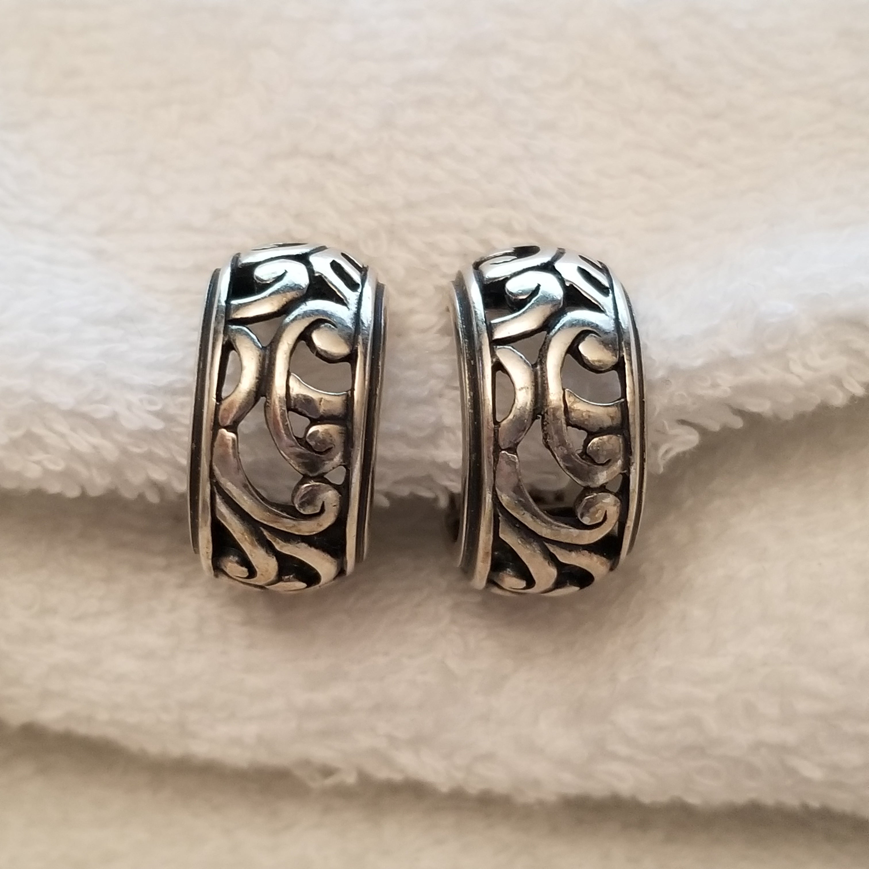 Silpada Silver Clip On Earrings - Retired