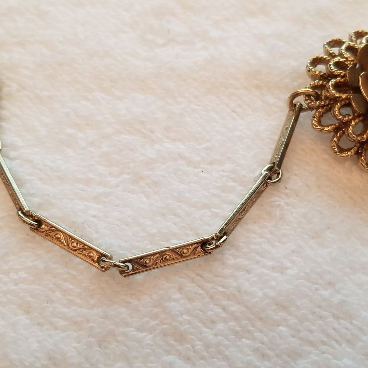 Vintage Flower Sweater Guard Pins