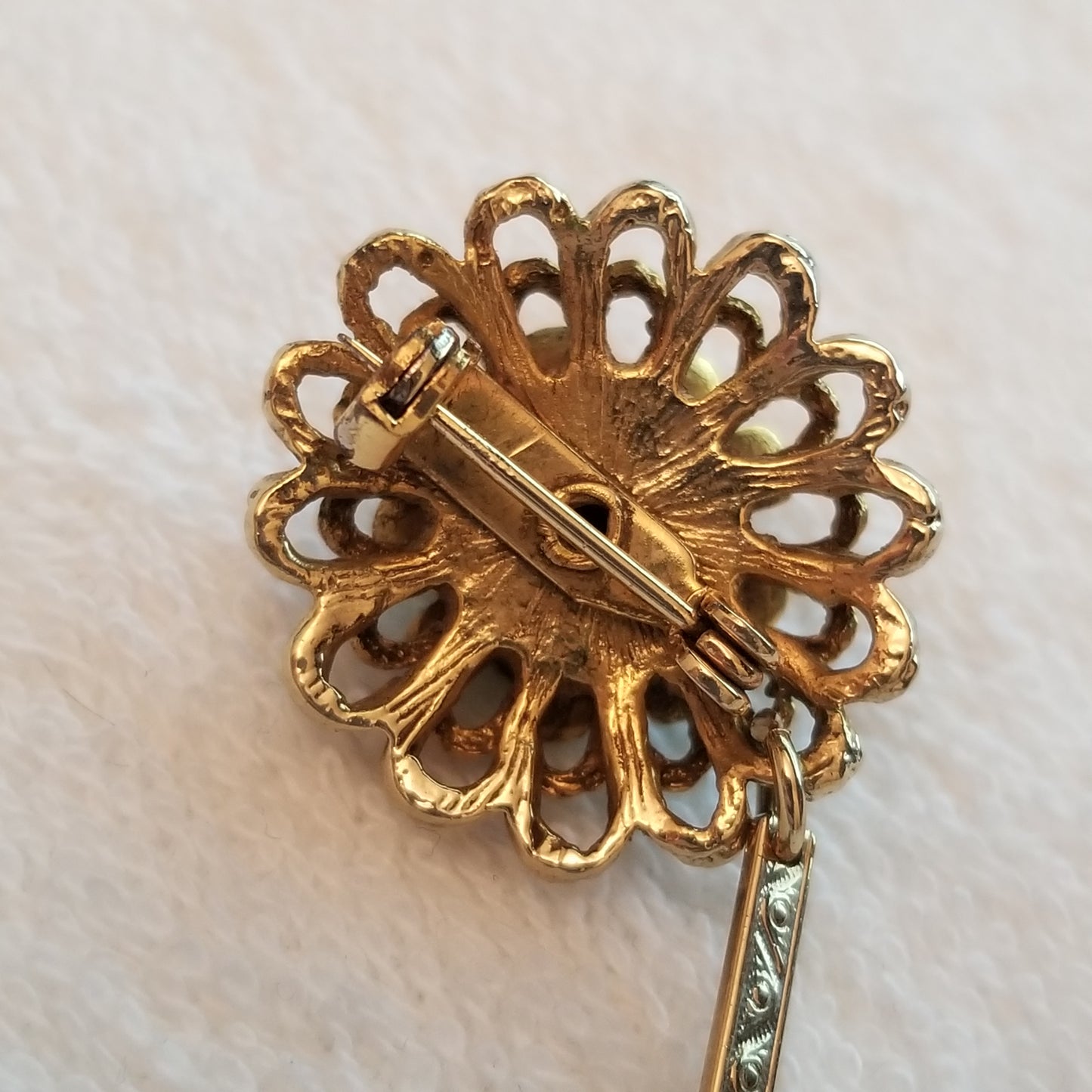 Vintage Flower Sweater Guard Pins