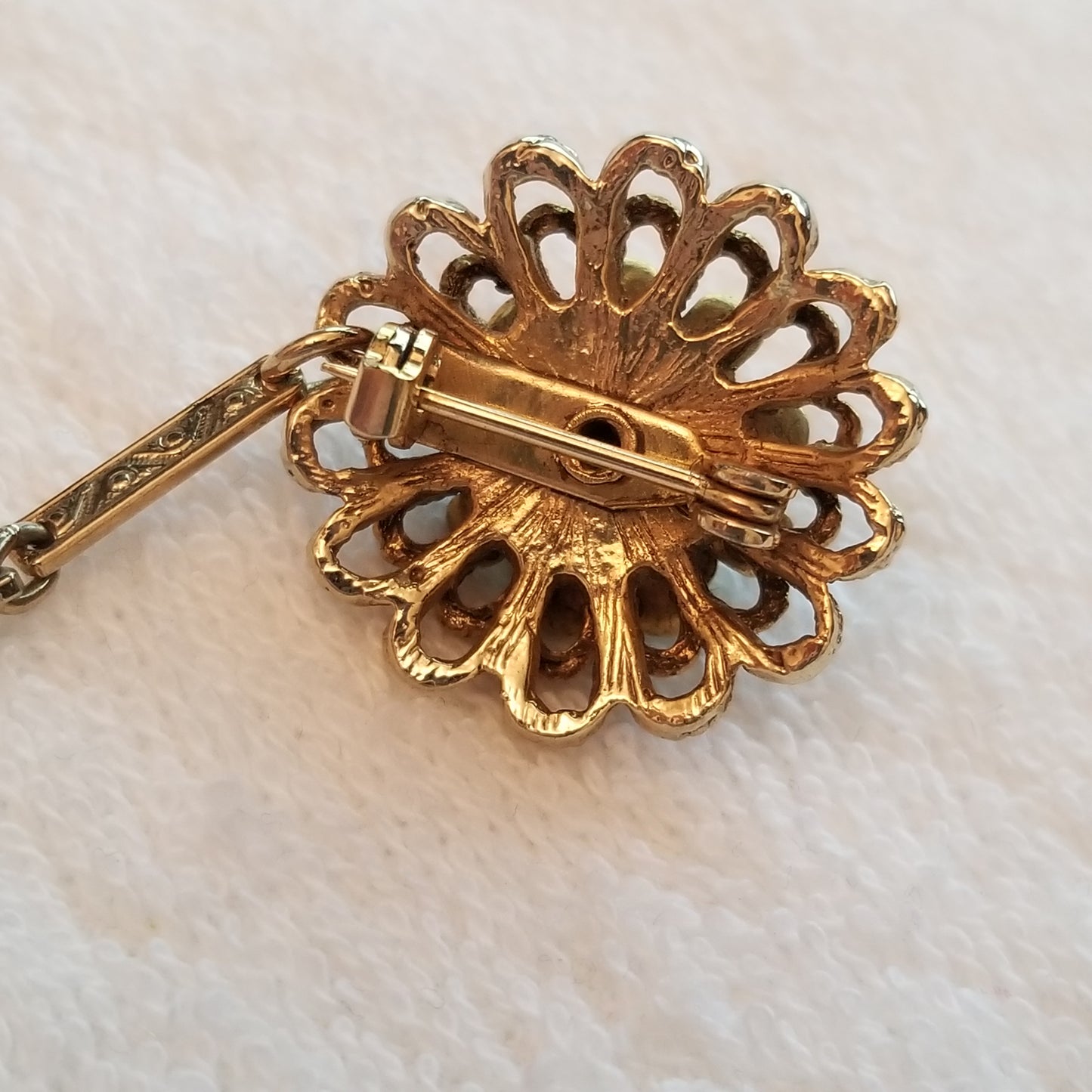 Vintage Flower Sweater Guard Pins