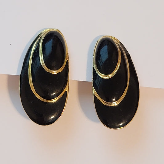 Vintage Black & Gold Clip On Earrings – Oval Statement Clam Shell Style