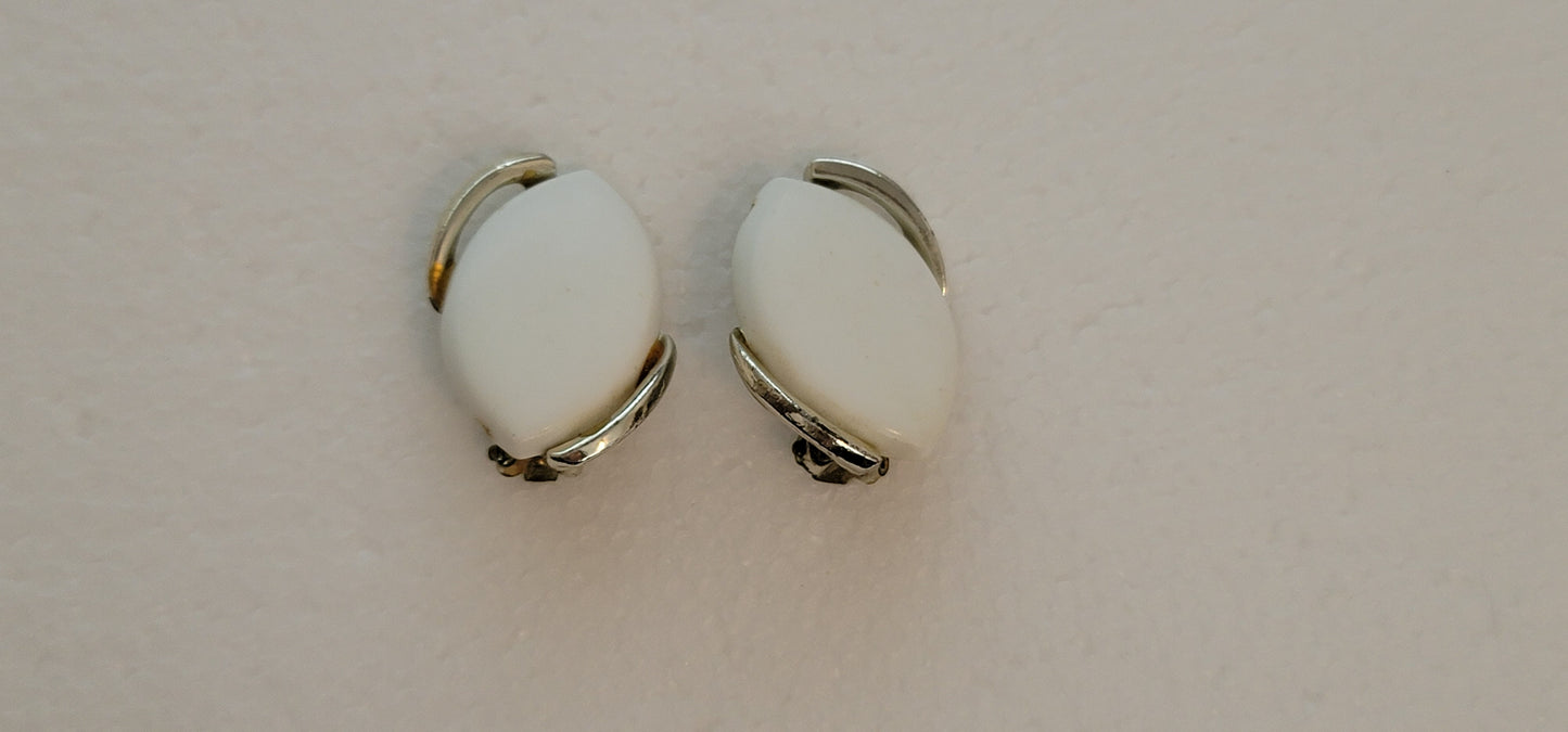 White Silver Vintage Clip On Earrings