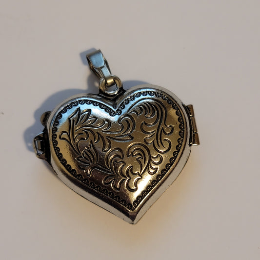 Rose Heart Locket Pendant