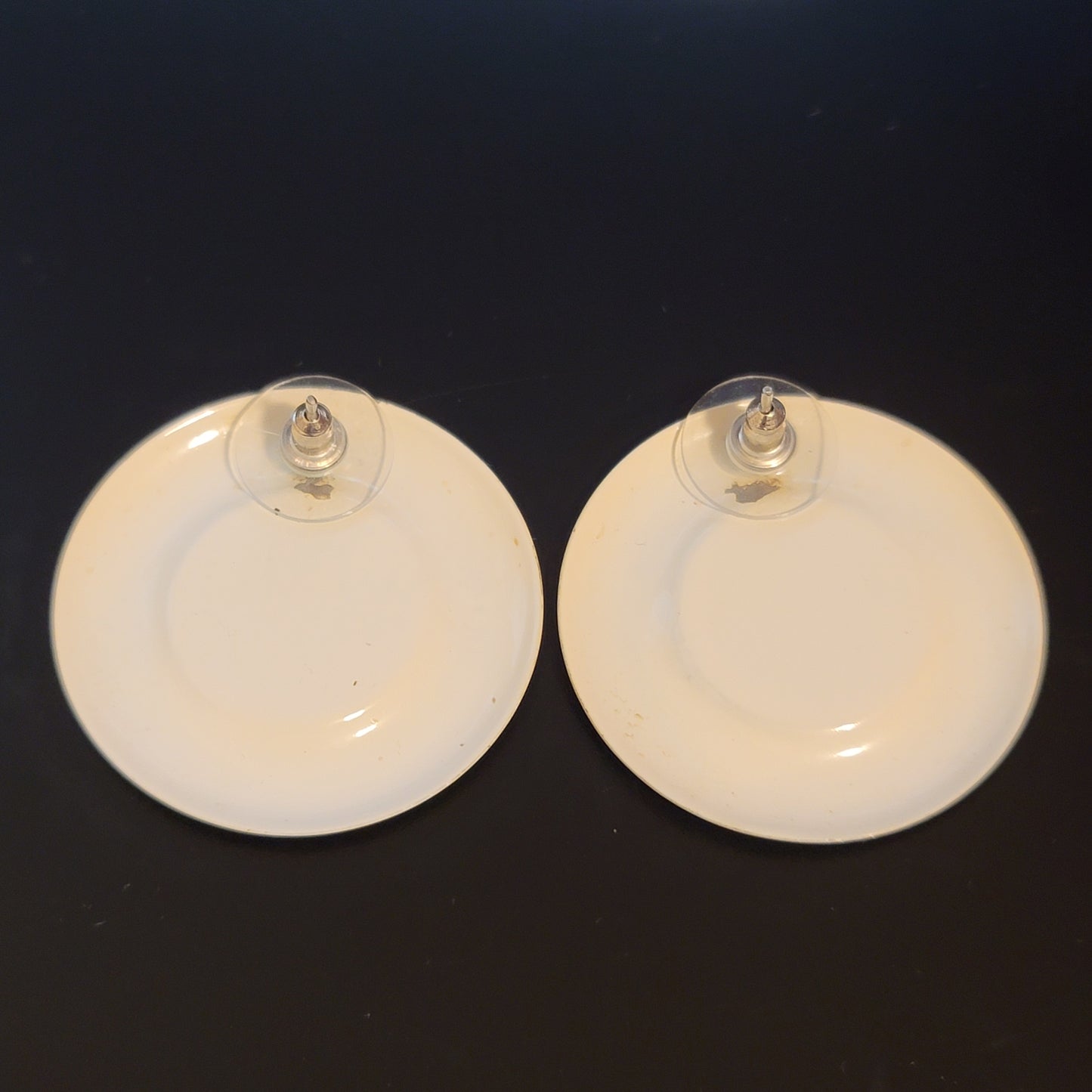 White & Black Round Earrings