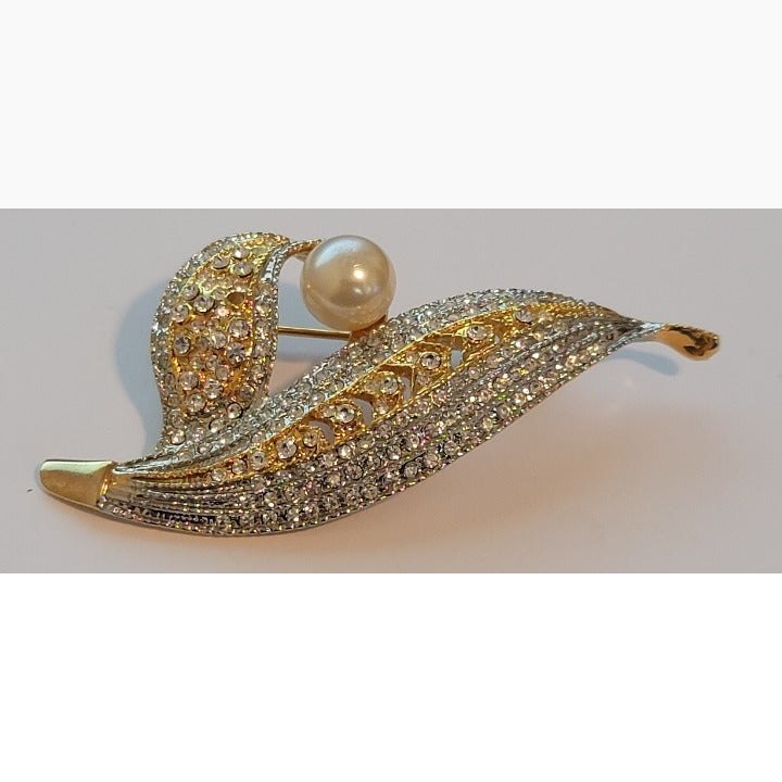 Gold Tone Rhinestone Faux Pearl Brooch