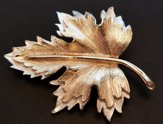 Vintage Sarah Coventry Nature's Choice Brooch