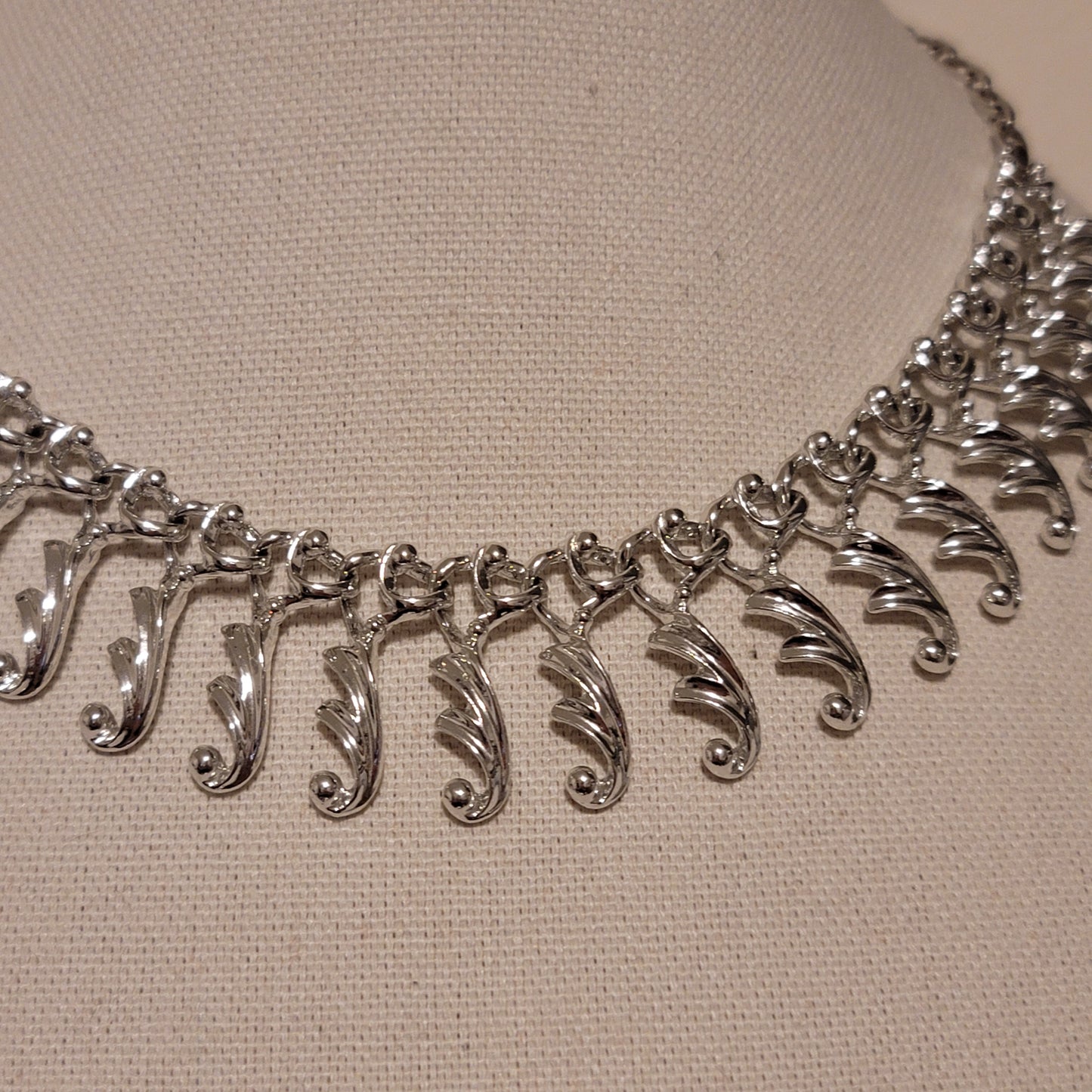 Vintage Sarah Coventry FANCY FREE Necklace