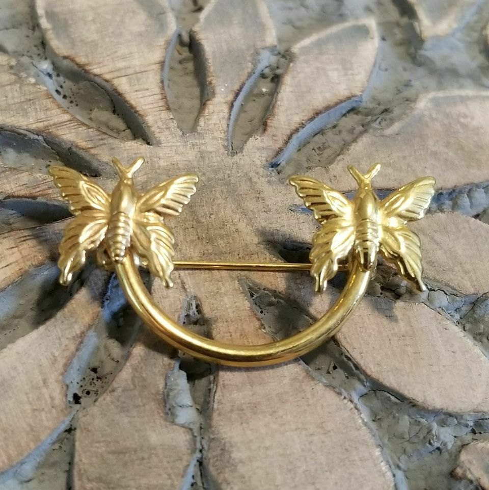 Gold Tone Double Butterfly Brooch