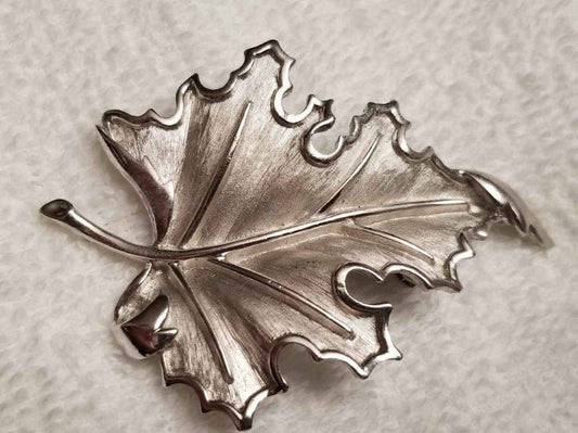 Vintage Trifari Silver Tone Brooch