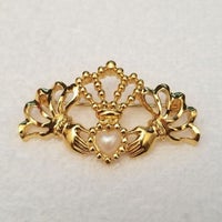 Gold Tone Claddagh Hands & Crown Brooch