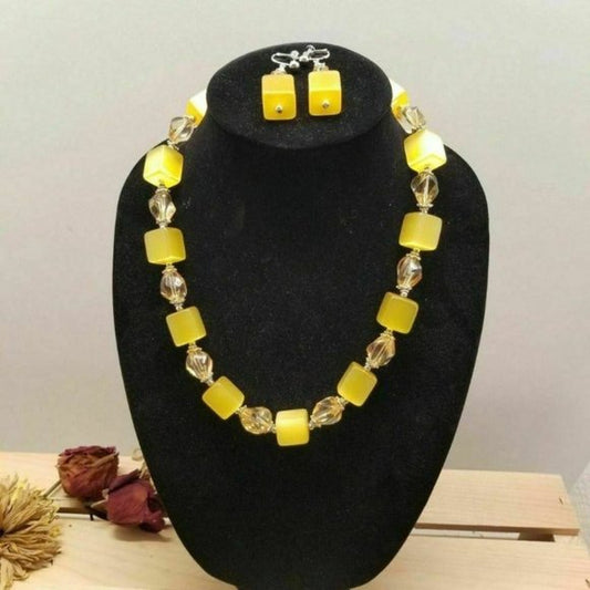Vintage Yellow Moonglow Cube Necklace Set