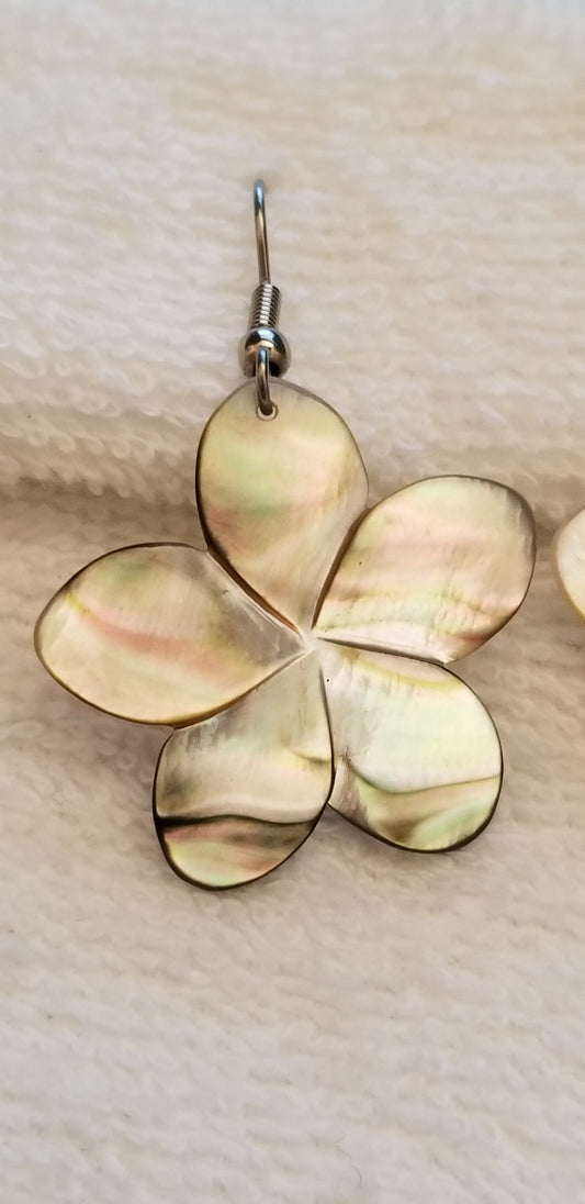 Mother of Pearl Flower Earrings