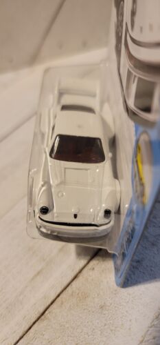 hot wheels Factory Fresh Porsche 934.5