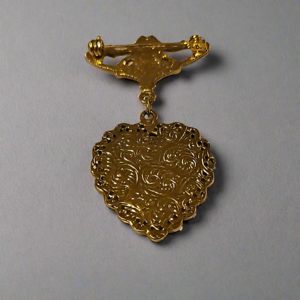 Vintage Revival Gold Tone Cameo Heart Brooch