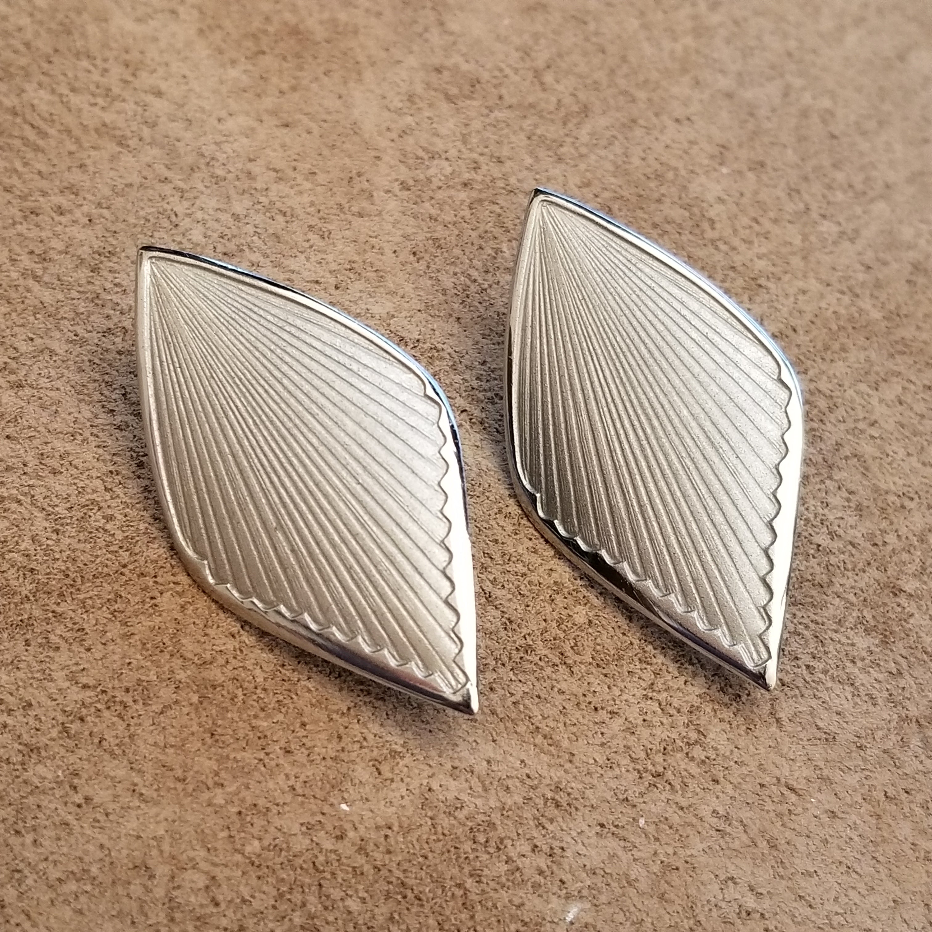 Vintage Silver Tone Kite Clip-On Earrings