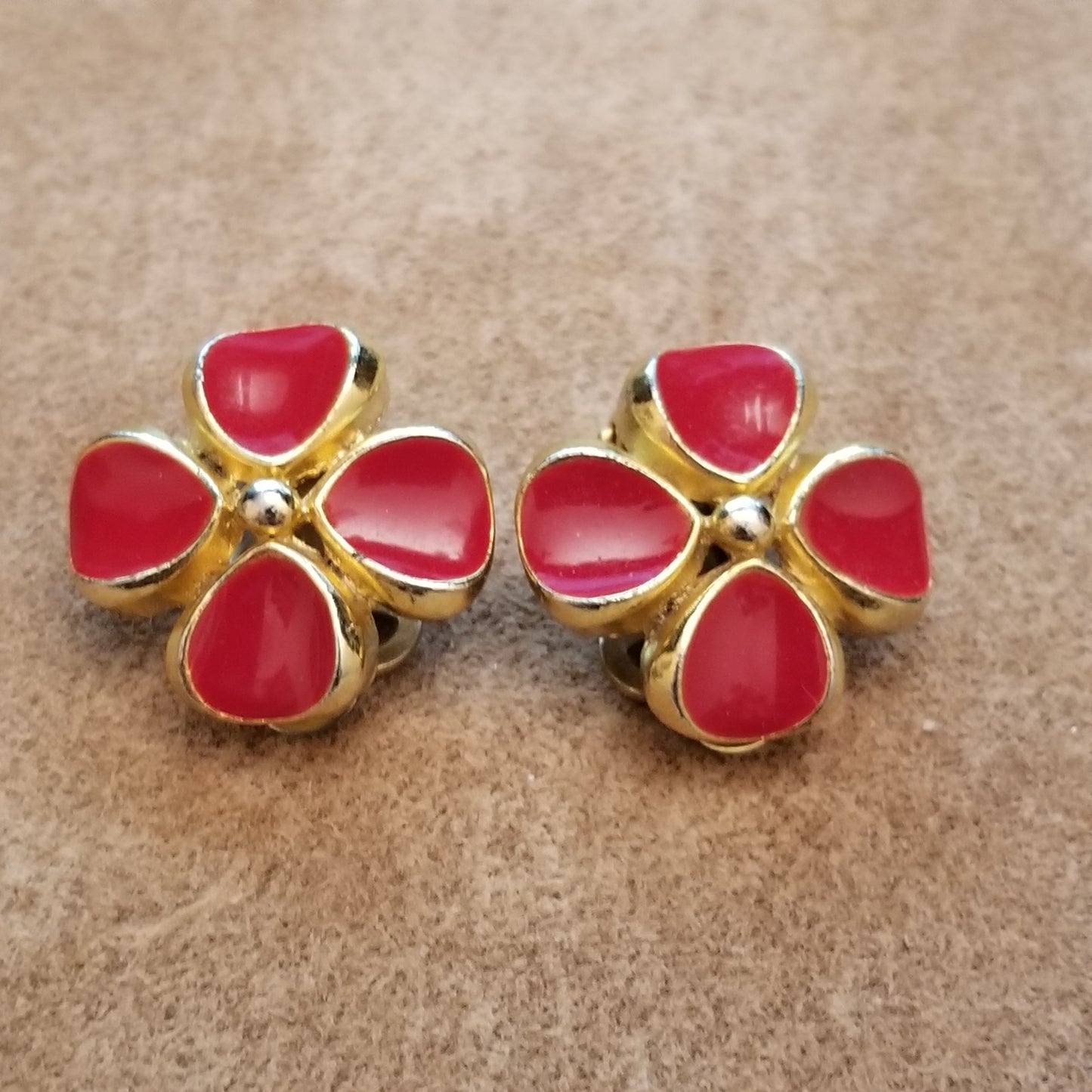 Vintage SPHINX Clip Earrings - Red Four Leaf Clover