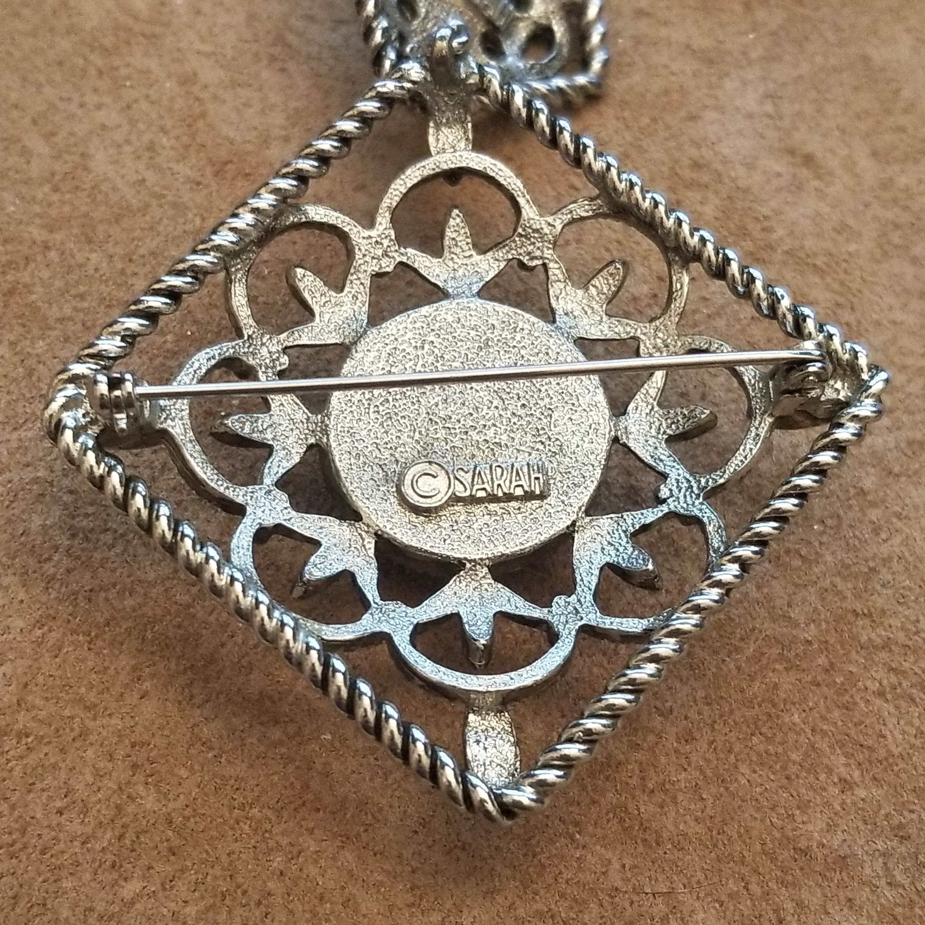 Vintage Sarah Coventry Silver Tone Brooch