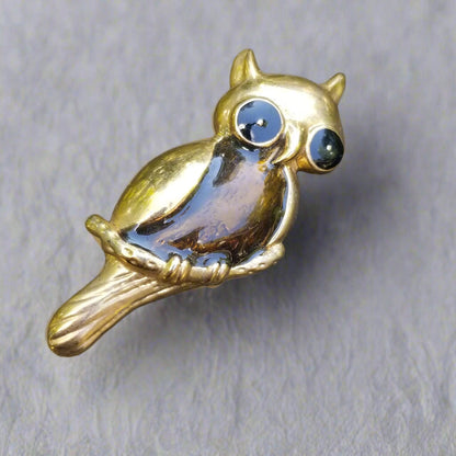 Vintage Gold Tone Owl Brooch
