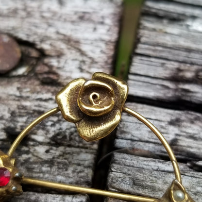 Small Gold Tone Bee Brooch