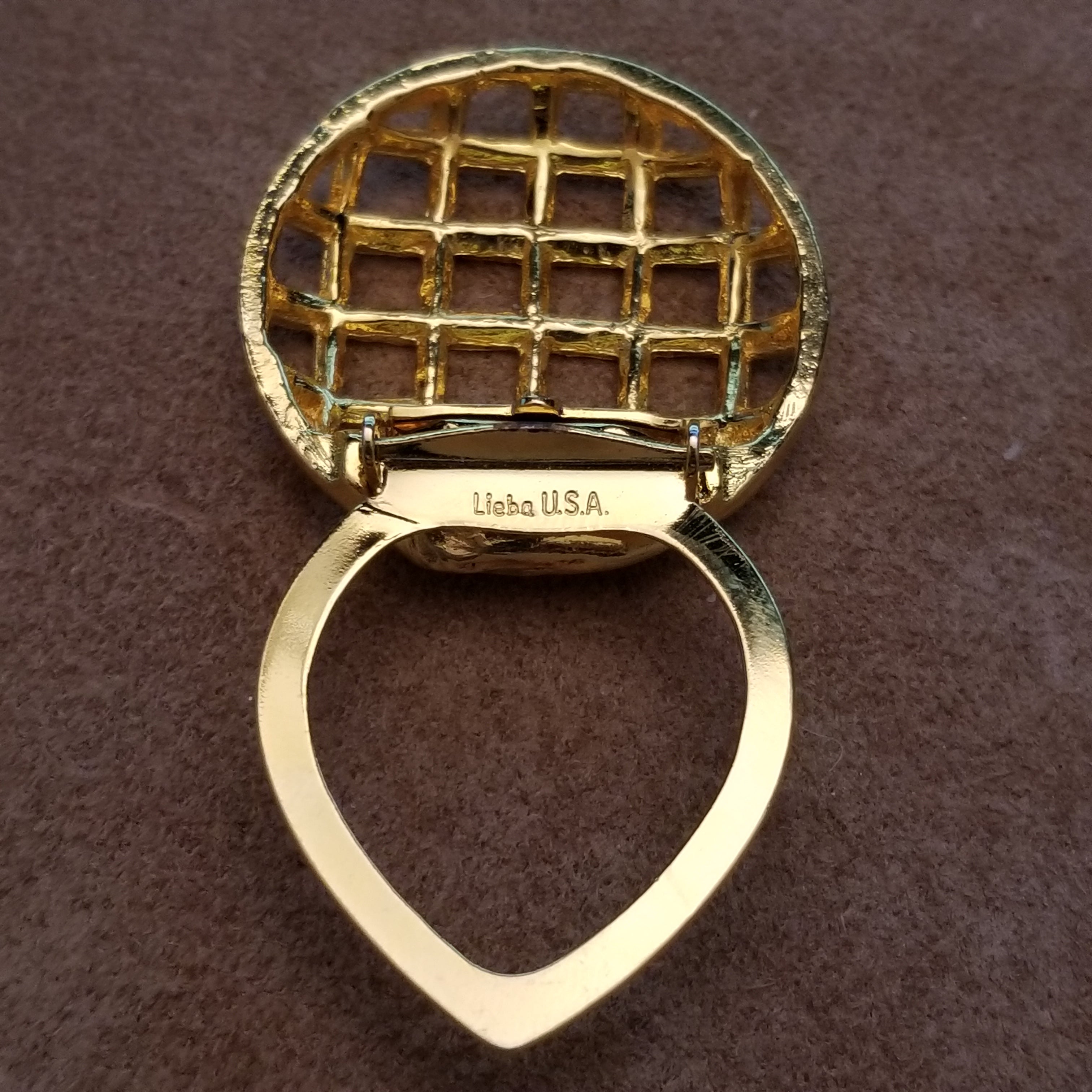 Vintage gold tone Scarf Clip