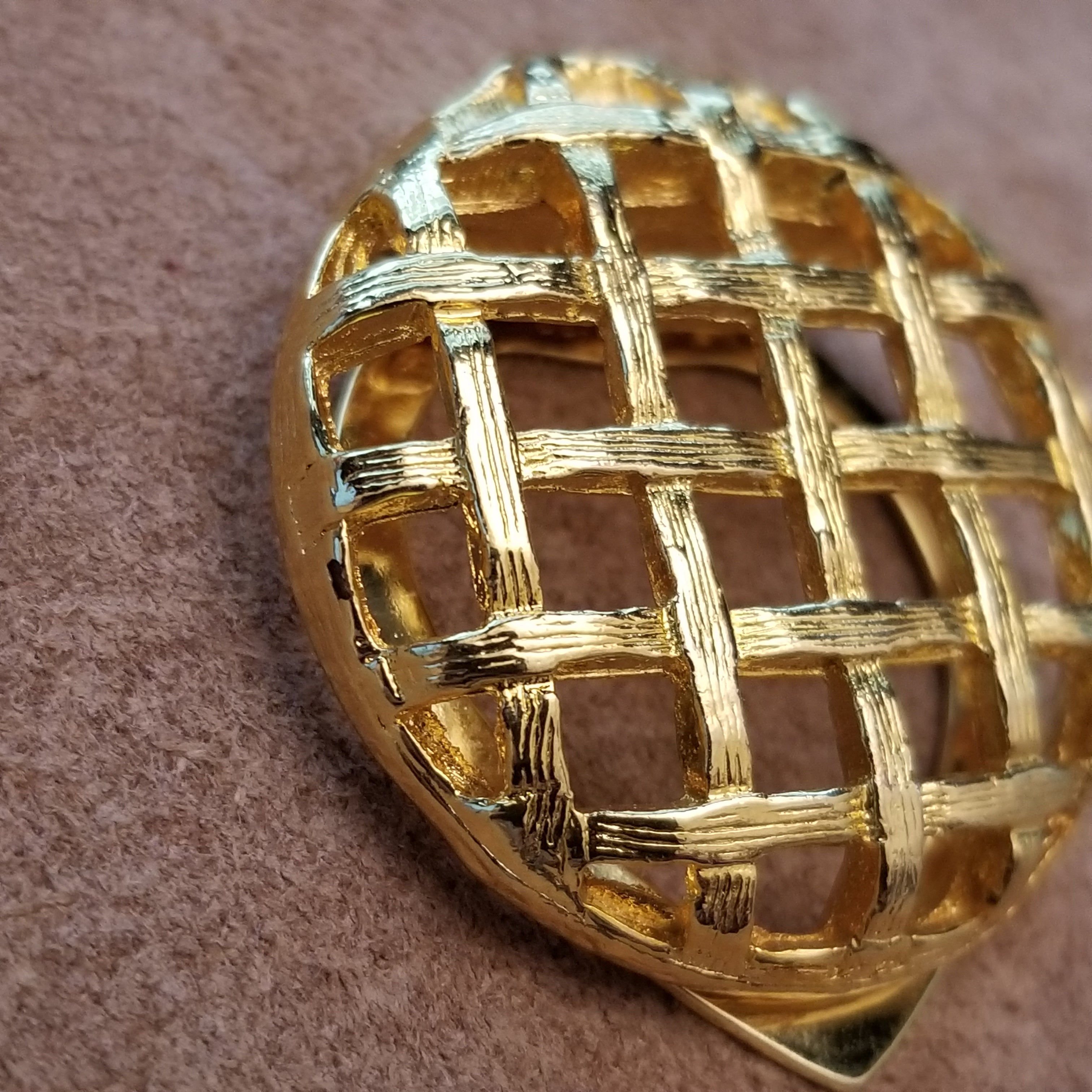 Vintage gold tone Scarf Clip