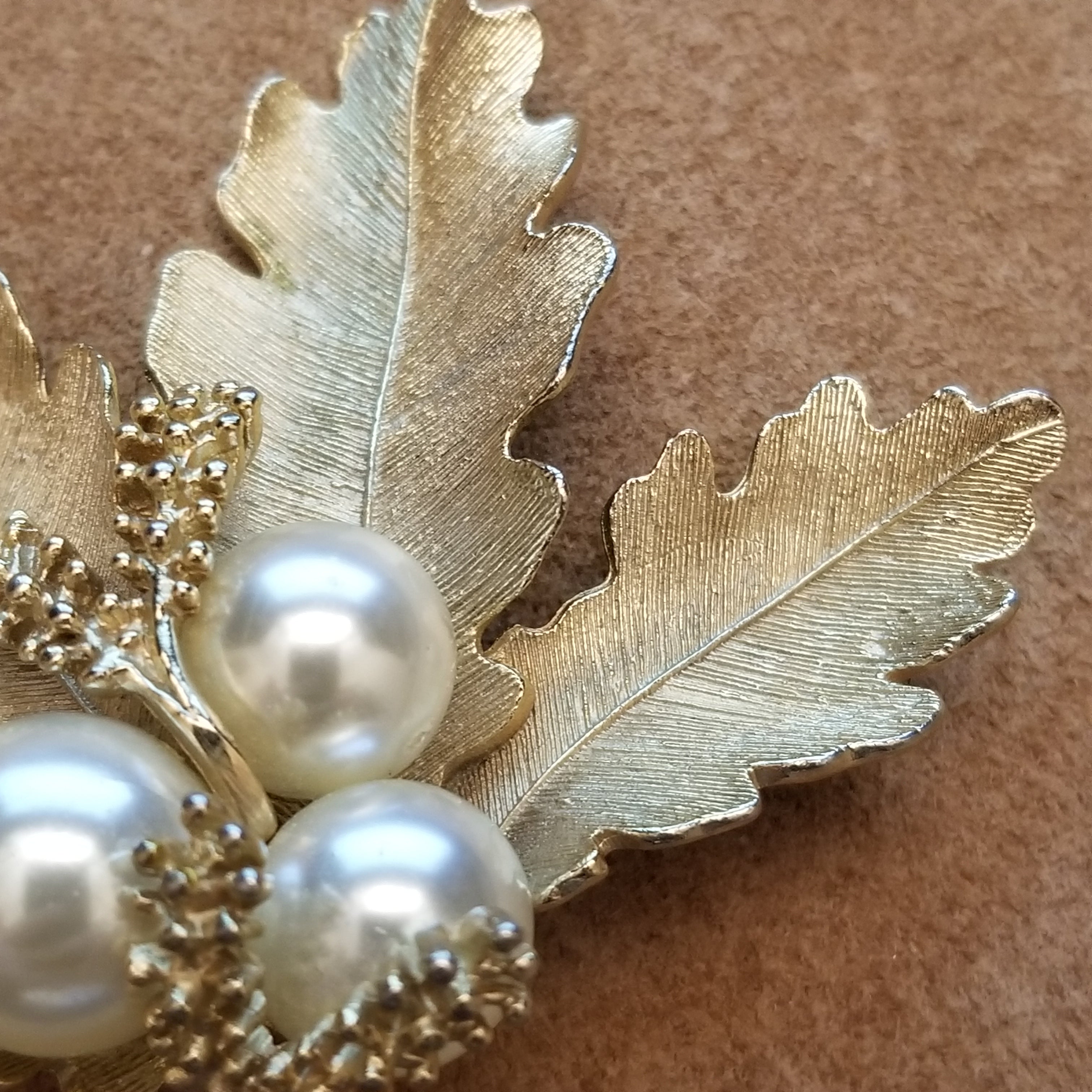 Vintage Gold Tone Simulated Pearl Leaf Brooch