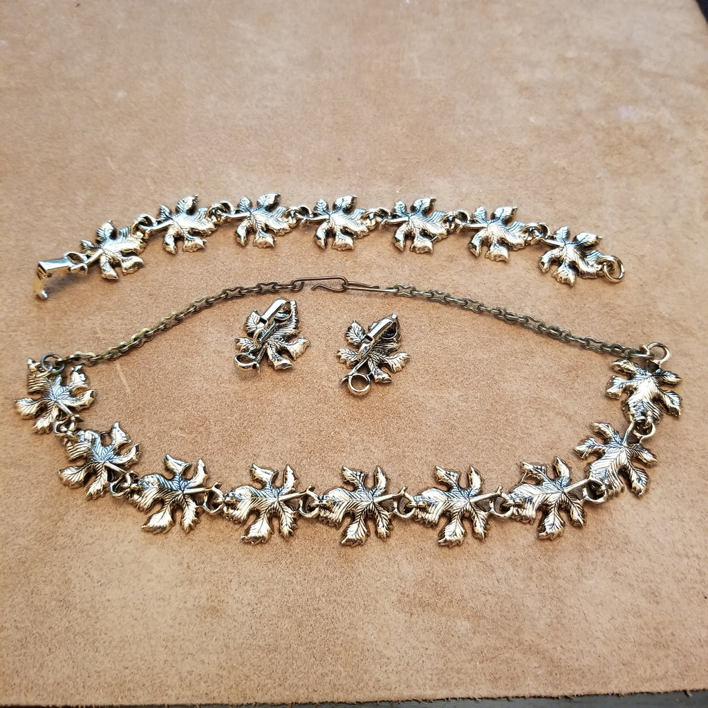 Vintage Maple Leaf 3 Piece Set