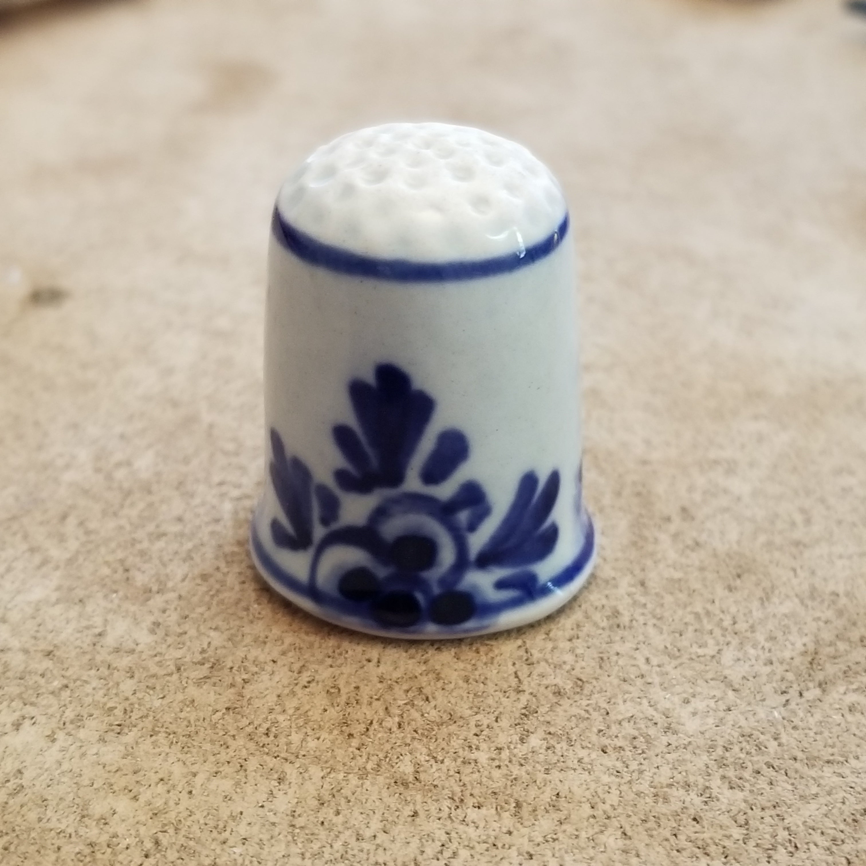 Vintage Deft Blue & White Thimble