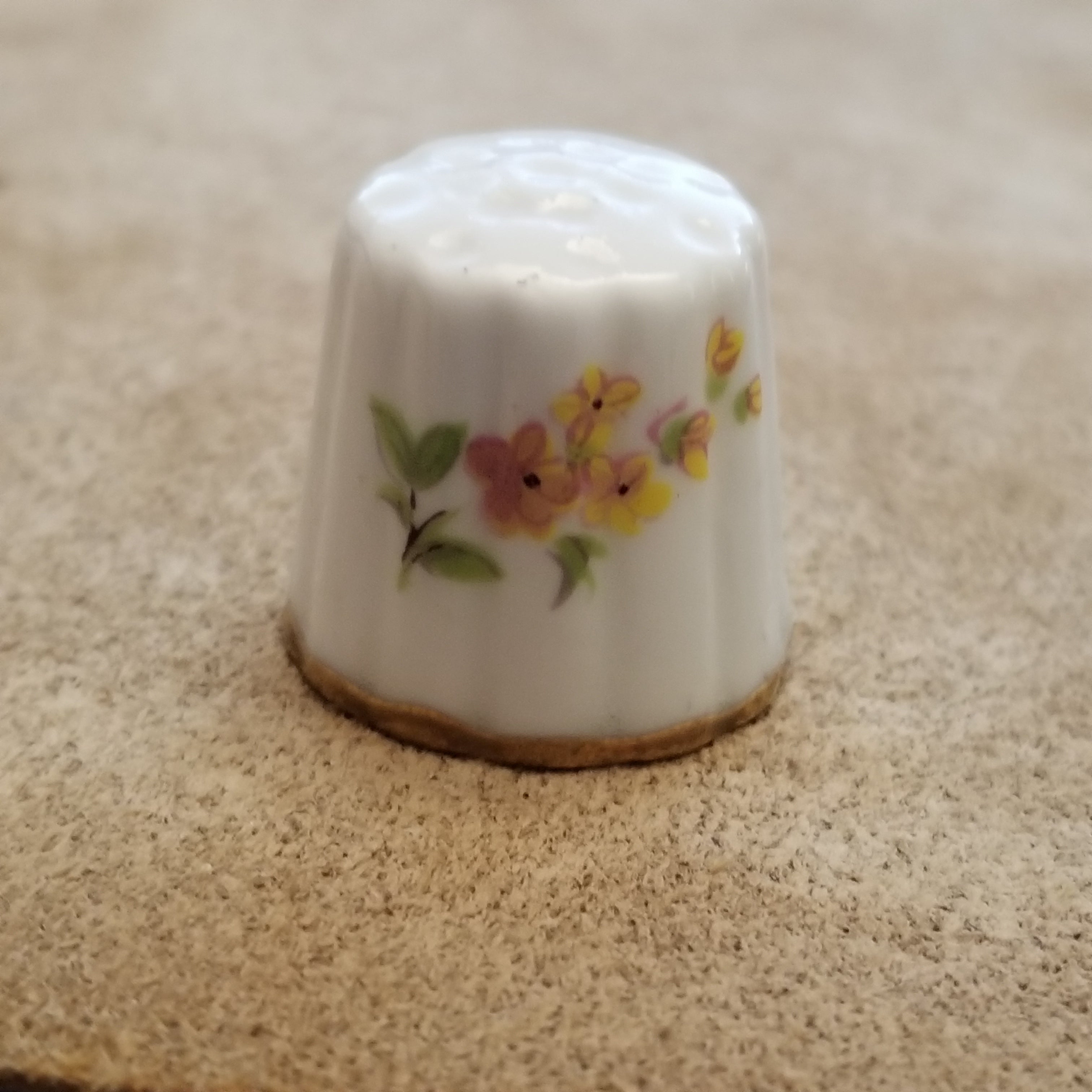 Vintage Flower Ceramic Thimble