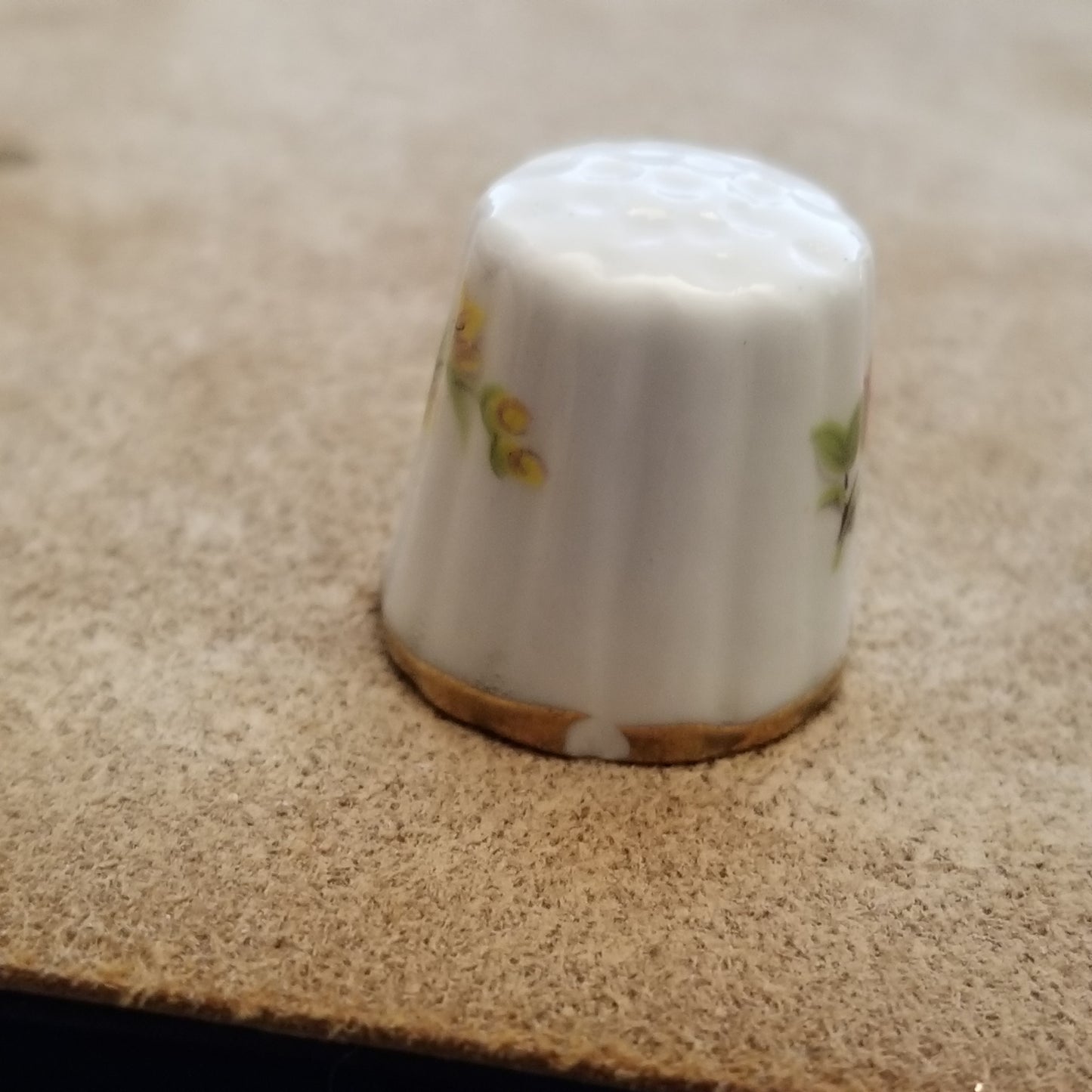 Vintage Flower Ceramic Thimble